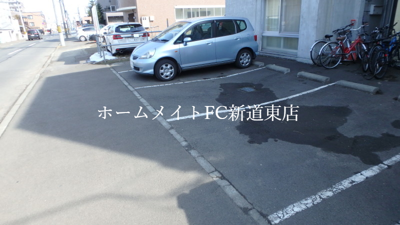 【アールズシティ元町の駐車場】