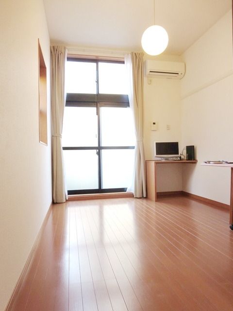 居室・リビング　★お部屋探しはタウンハウジング稲田堤店まで★