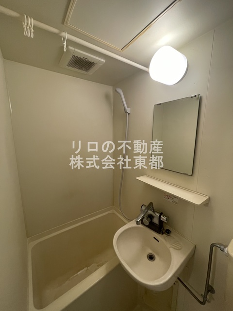 洗面設備　洗面ボウルもついているので、ここで洗顔できますね☆