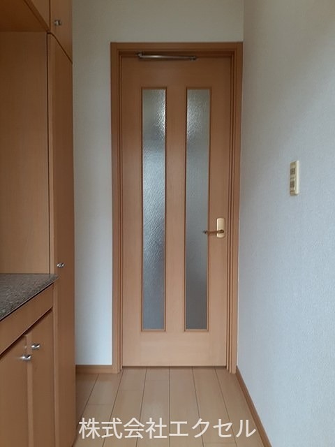 玄関　シューズボックス完備の玄関です。