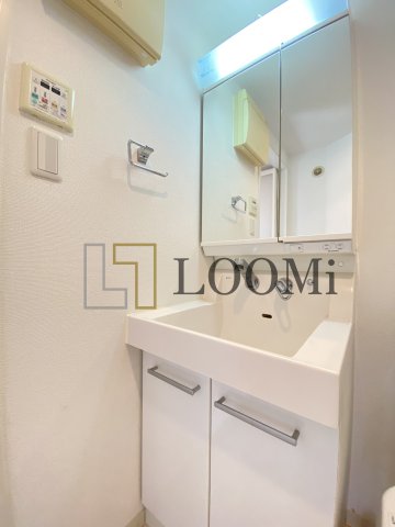 洗面設備　レジディア谷町　独立洗面化粧台