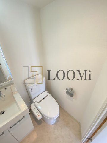 トイレ　レジディア谷町　温水洗浄便座