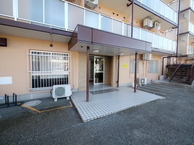 エントランス　★お部屋探しは、タウンハウジング多摩センター店へ★