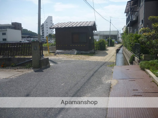 その他　前面道路（その他）まで0m