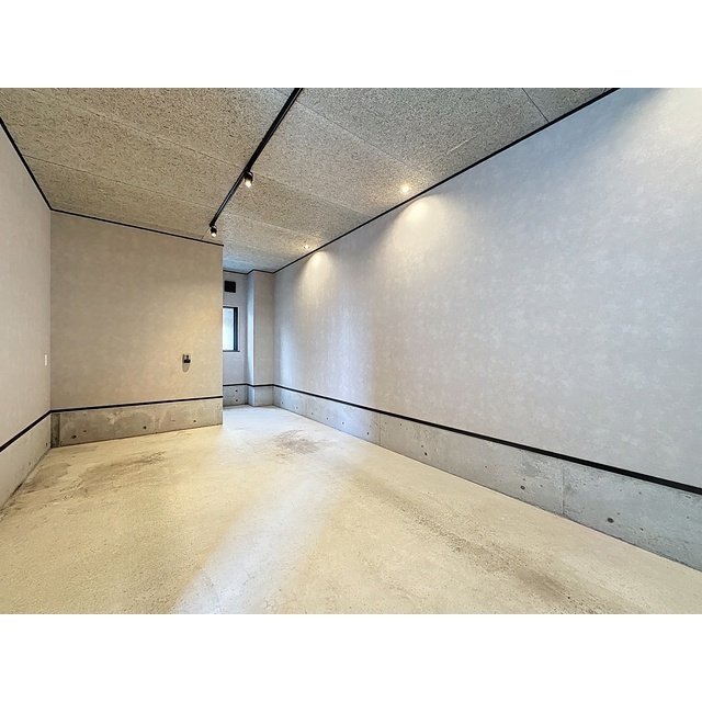 その他　ガレージ内部