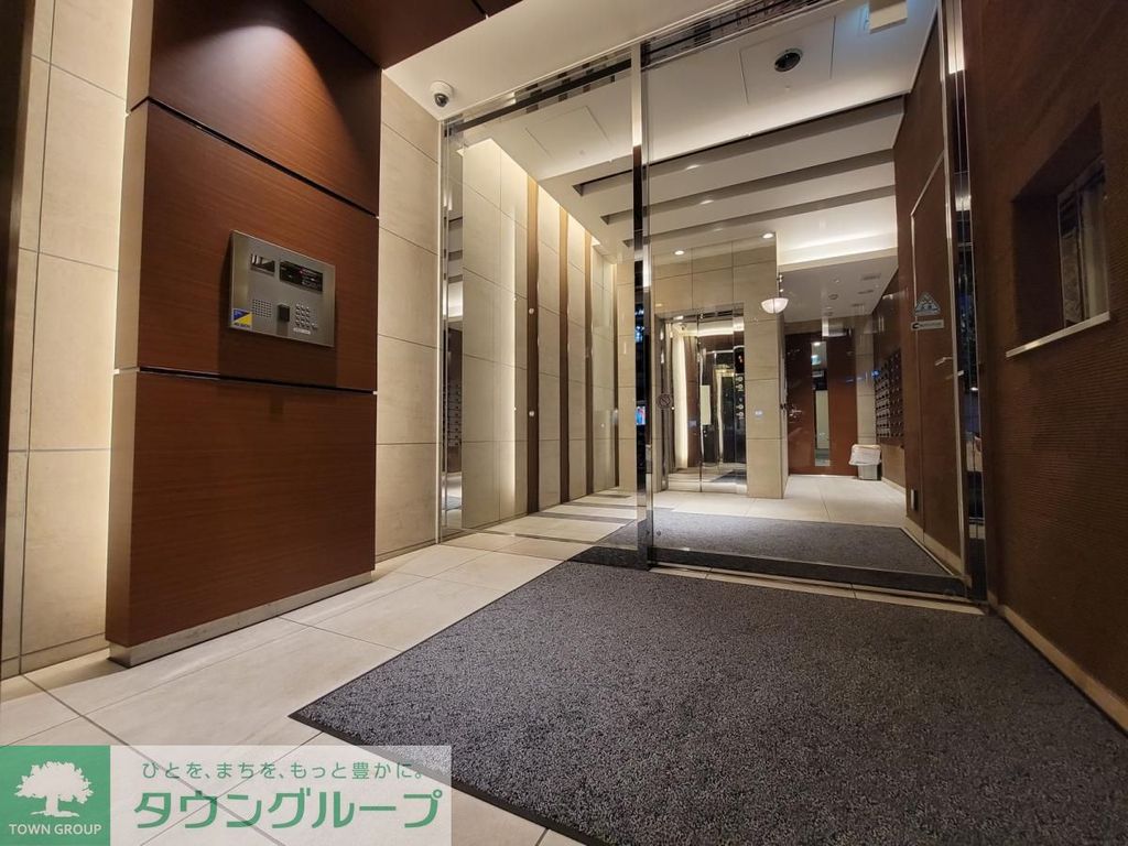 エントランス　お問合せは(株)タウンハウジング東京へ