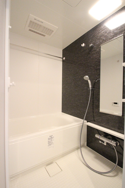 バス・シャワールーム　※同間取り別室の参考写真です