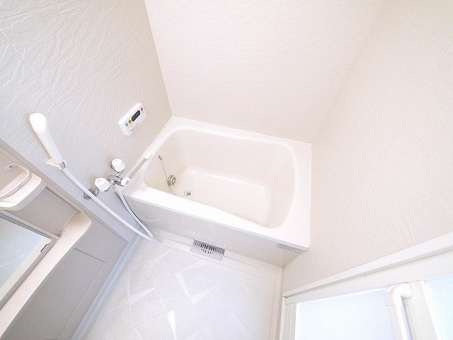 バス・シャワールーム　一日の疲れを癒してください。