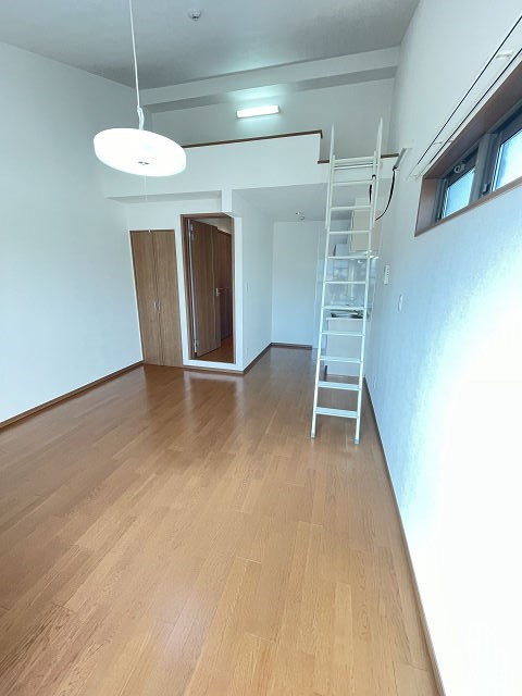 居室・リビング　ゆったりとした居間です