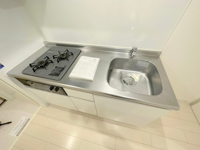 キッチン　落ち着いた色合いのキッチン。使い勝手も良いです。