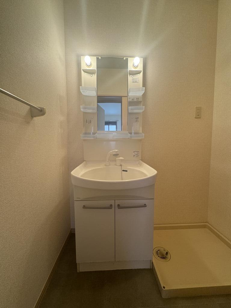 洗面設備　※反転タイプのお部屋の写真