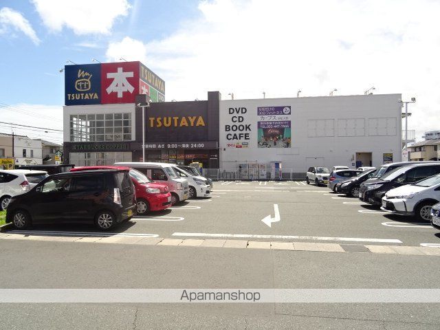 レンタルビデオ　ＴＳＵＴＡＹＡ佐鳴台店（レンタルビデオ）まで2600m