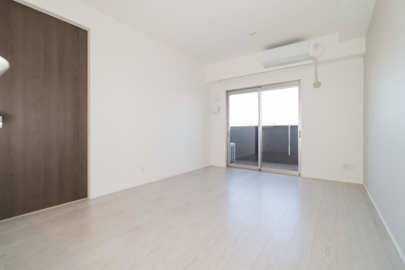 居室・リビング　図面と現状に相違がある場合には現状を優先