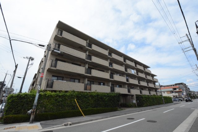 建物外観　安心のオートロック付きです♪