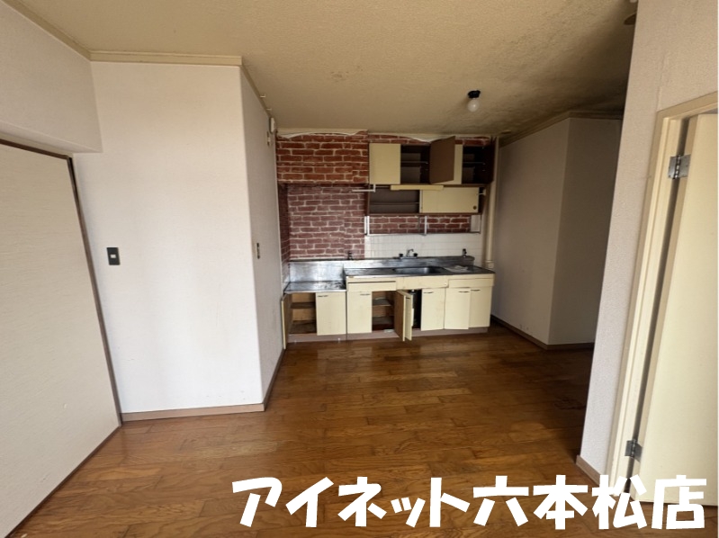 キッチン　広々使えるキッチンです