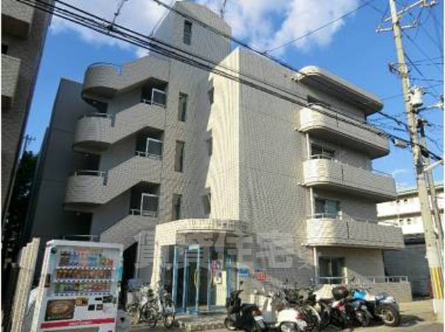 京都市伏見区竹田真幡木町のマンションの建物外観