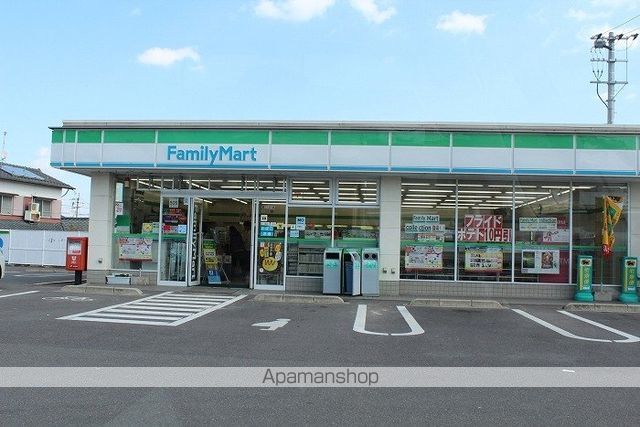 コンビニ　ファミリーマート高松仏生山南店（コンビニ）まで447m