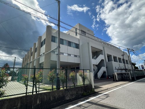 【横田ハイツの中学校】