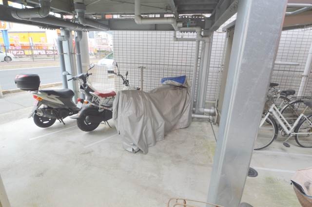 ドラックストア　ウォンツ海田栄町店（ドラッグストア）まで364m