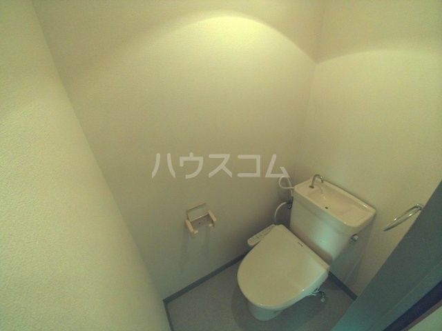 【岡崎市日名中町のマンションのトイレ】