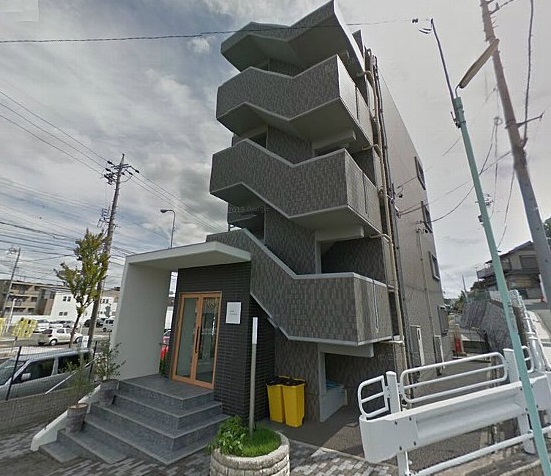 名古屋市天白区荒池のマンションの建物外観