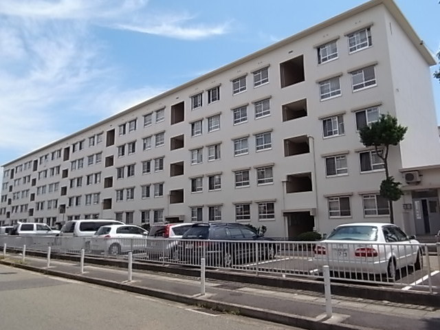 神戸市垂水区星陵台のマンションの建物外観