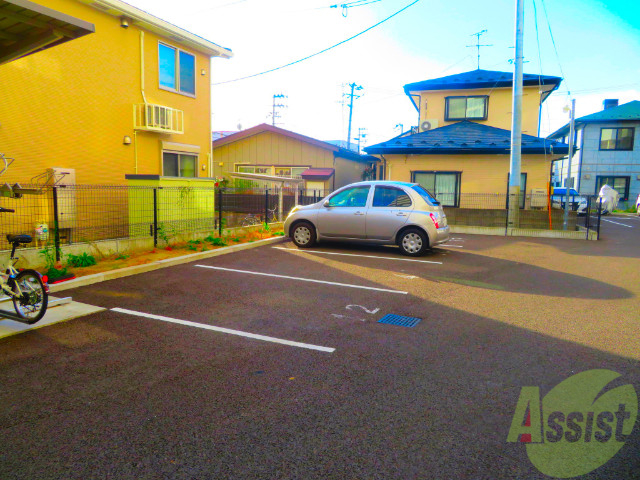 【仙台市青葉区宮町のマンションの駐車場】