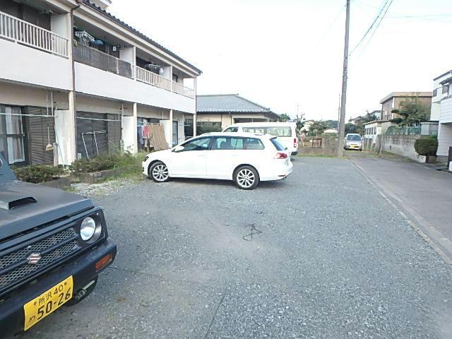 【北坂戸ハイツの駐車場】