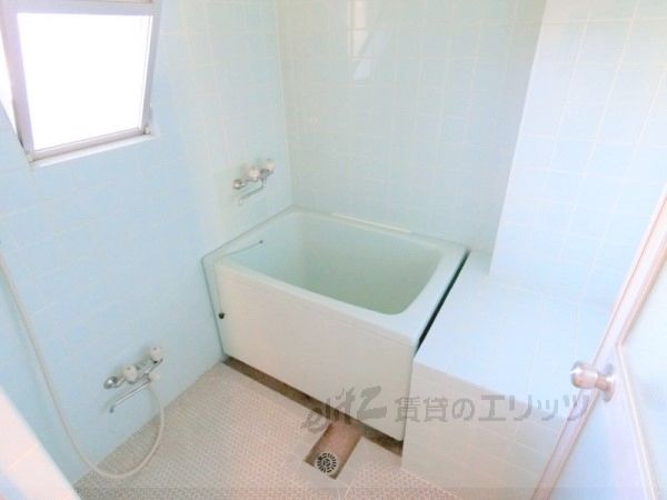 バス・シャワールーム　風呂