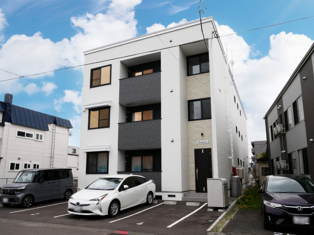 建物外観　☆物件名【ラ・エスペランス朝日町】とお伝えください！