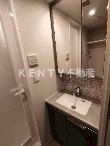 洗面設備　広い洗面スペース