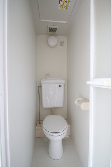 トイレ　※他号室の写真です