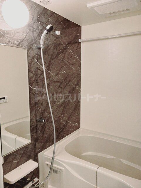 バス・シャワールーム　バス