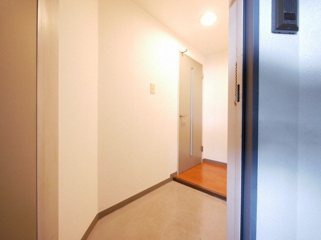 玄関　スッキリ広々とした玄関回り♪