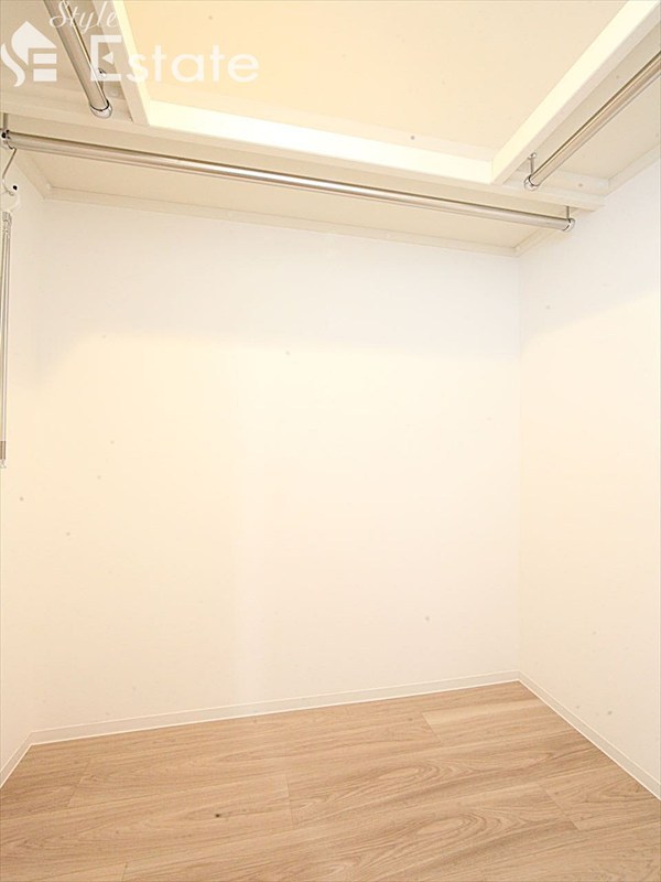 収納　ウォークインクローゼット