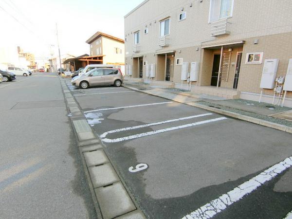 駐車場　★駐車スペース★