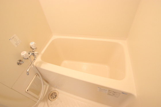 バス・シャワールーム　※別号室の写真です