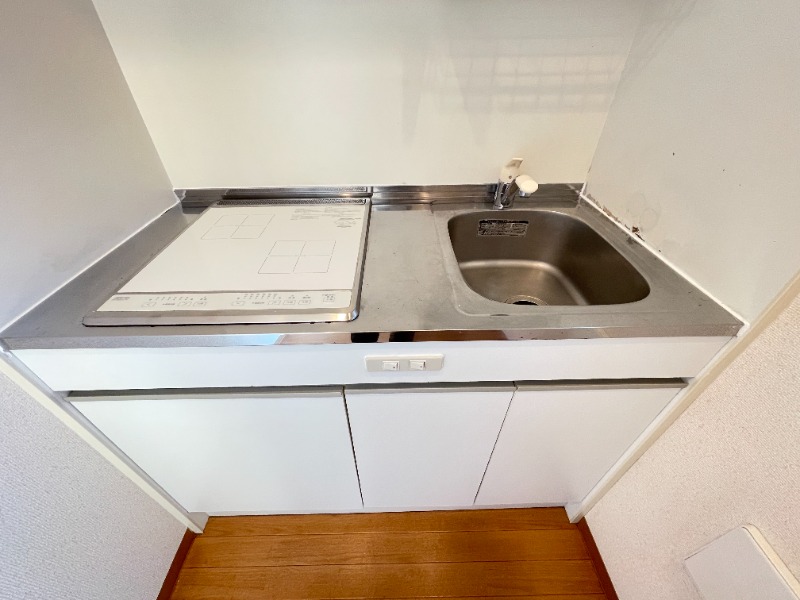 キッチン　※別部屋参考写真