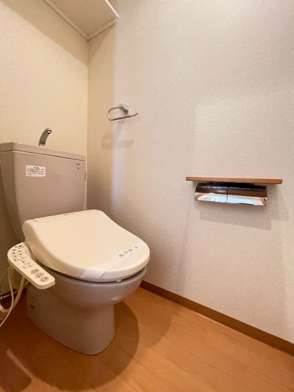 トイレ　※別部屋参考写真