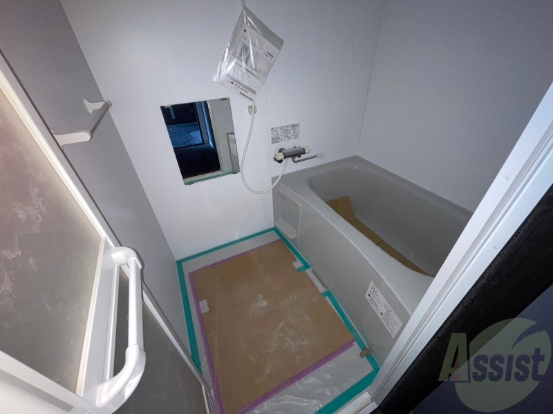 バス・シャワールーム　お風呂になります。一日の疲れを癒してくださいね。