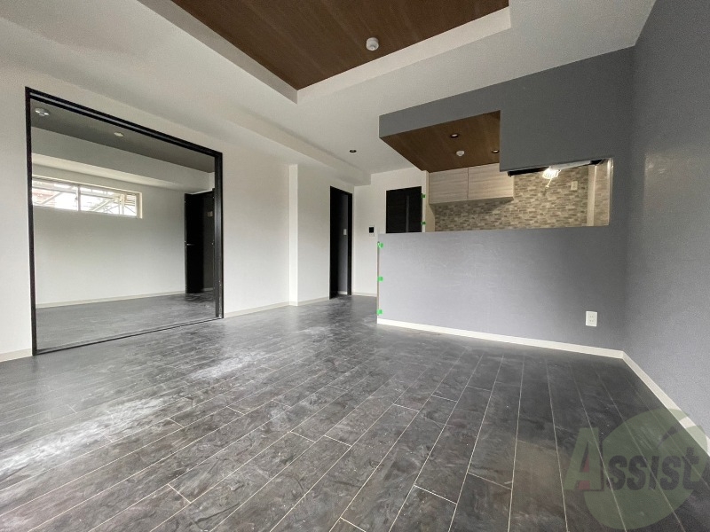 居室・リビング　広くてきれいなリビングです！快適に過ごせそうですね。