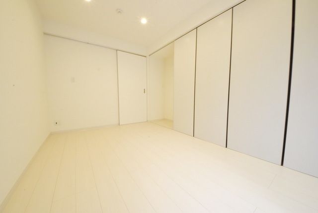 居室・リビング　明るい居室