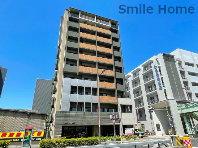 建物外観　オートロック・エレベーター・宅配BOX付きマンション