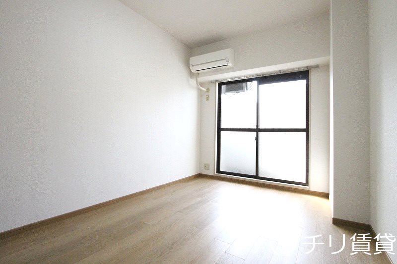 バルコニー　室内写真等は別号数の為、現状優先となります。