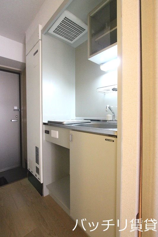 キッチン　室内写真等は別号数の為、現状優先となります。