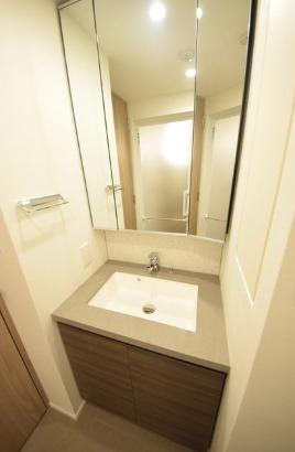 洗面設備　別部屋参考写真になります