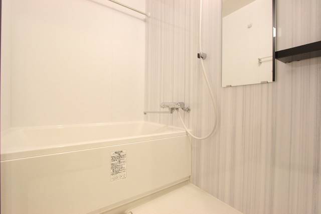 バス・シャワールーム　お風呂もおしゃれに仕上がってますよ