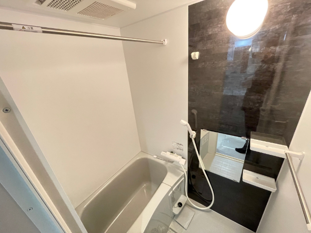 バス・シャワールーム　浴室乾燥付き