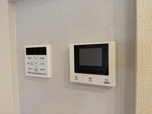 セキュリティ　モニター付きインターホン