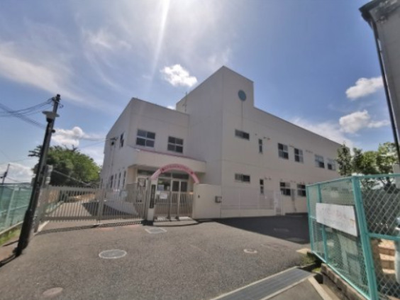 幼稚園・保育園　羽曳野市立羽曳が丘幼稚園（幼稚園・保育園）まで3678m